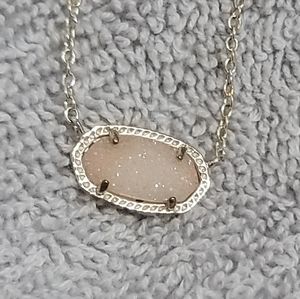 Kendra Scott necklace